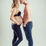 Photo de grossesse en studio en couple