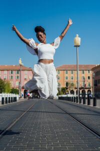 Lifestyle photographer in Nice Old town 11
