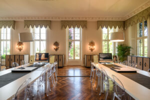 Antibes Luxury showroom 8