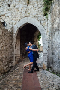 surprise proposal photographer in Eze 12