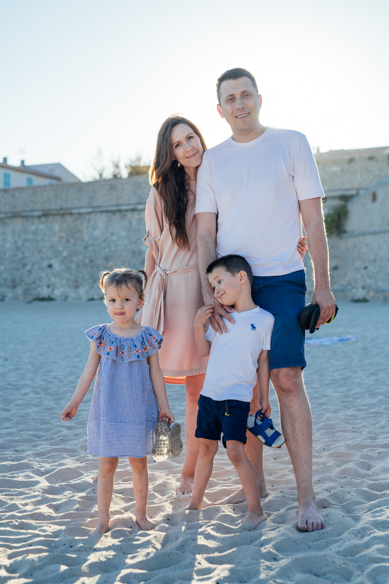 Family photographer in Antibes