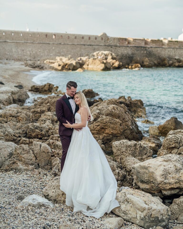 Capturing everlasting love and romance by the sparkling shores of Antibes. This lovely couple's