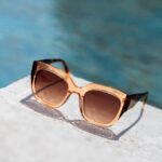 Encore un peu d’été avec ce shoot optique pour la collection S2025.